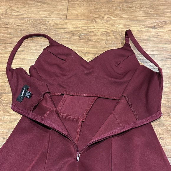 Le Chateau maroon angled hem skinny strap padded semi-formal dress size xxs - Picture 9 of 15